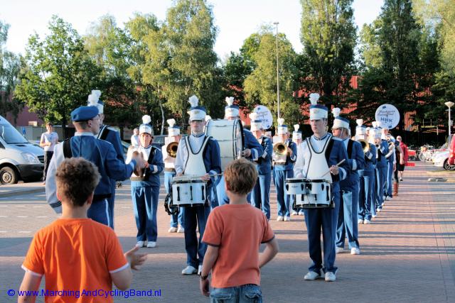 Intocht AvondVierdaagse Badhoevedorp